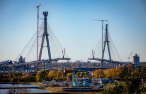 gordie howe bridge fluor